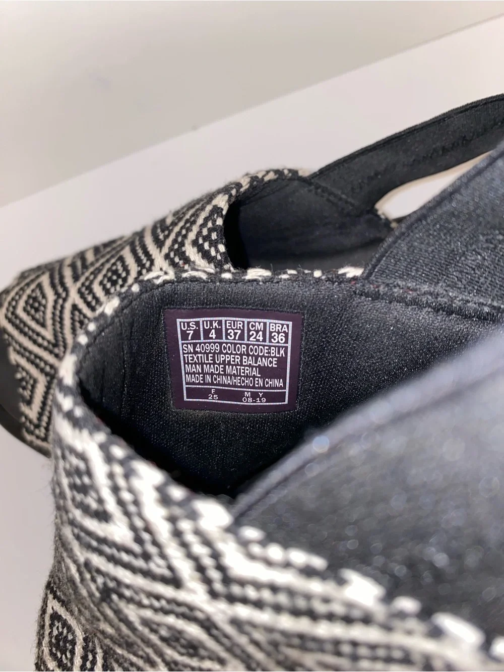 Skechers Black & White Geometric Slip-On Mules